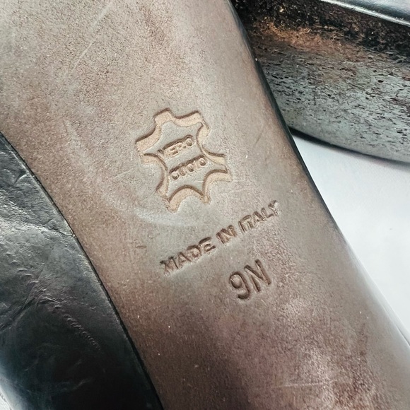 Donald J Pliner Leather peeptoe heals - Picture 7 of 9